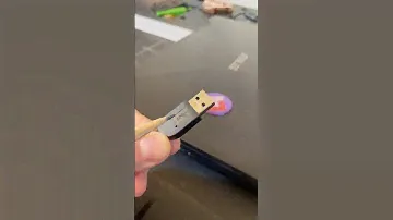 Как с первого раза вставлять штекер USB. Лайфхак